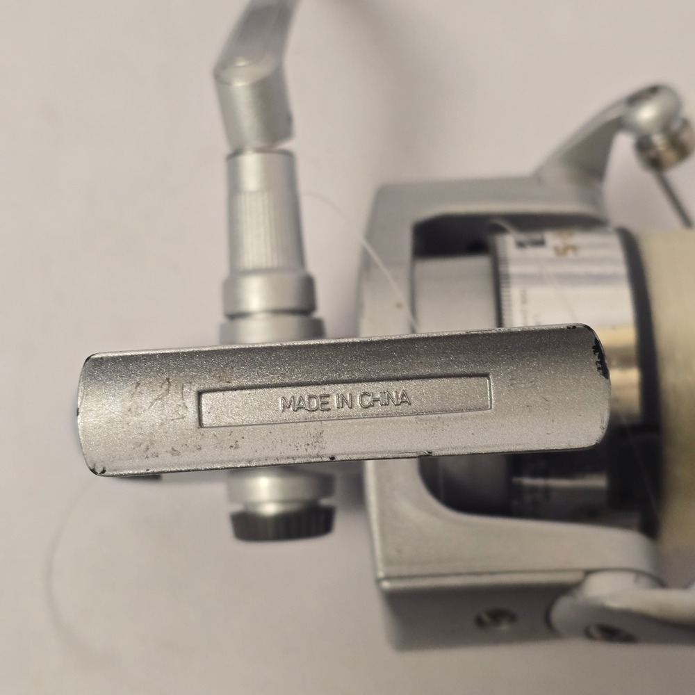 Daiwa Jupiter-S 5000 Spinning Fishing Reel Silver Lifetime Bail Rear Drag - Picture 3 of 5